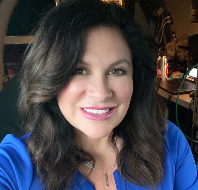 Melinda Meza Bio – Age, Education, Career, Husband, Son, Net Worth