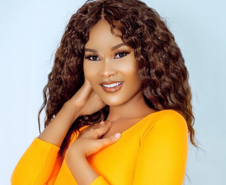 Hamisa Mobetto Biography – Age, Career, Boyfriend, Songs, Net Worth