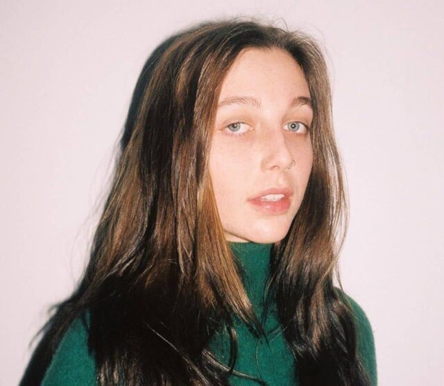 Emma Chamberlain Bio, Age, Career, Education, Boyfriend, Net Worth