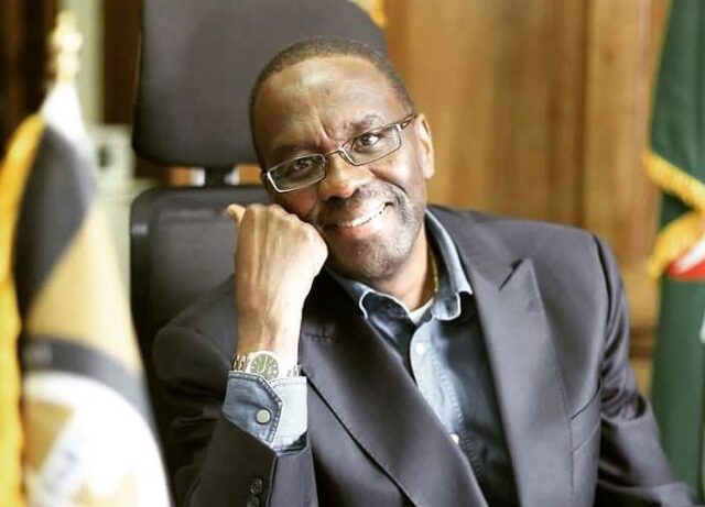 Justice Willy Mutunga Biography, Age, Career, Family, Net Worth
